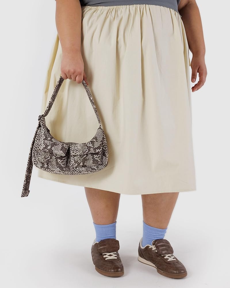 【新品】8/27まで Baggu カーゴ ショルダーバッグ ライトブルーギンガム 新品】8/24まで Baggu カーゴ ショルダーバッグ ライトブルー
